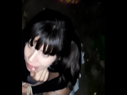 ❤️ Փողոցում ուռած առնանդամ՝ կոնֆետի դիմաց ❤ Անալ պոռնո մեզ մոտ